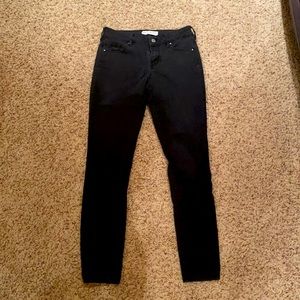 Waist 25’ black skinny jeans